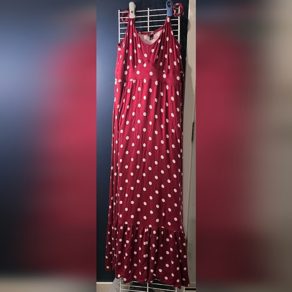 Torrid Burgundy Polka Dot Top - Picture 1 of 3